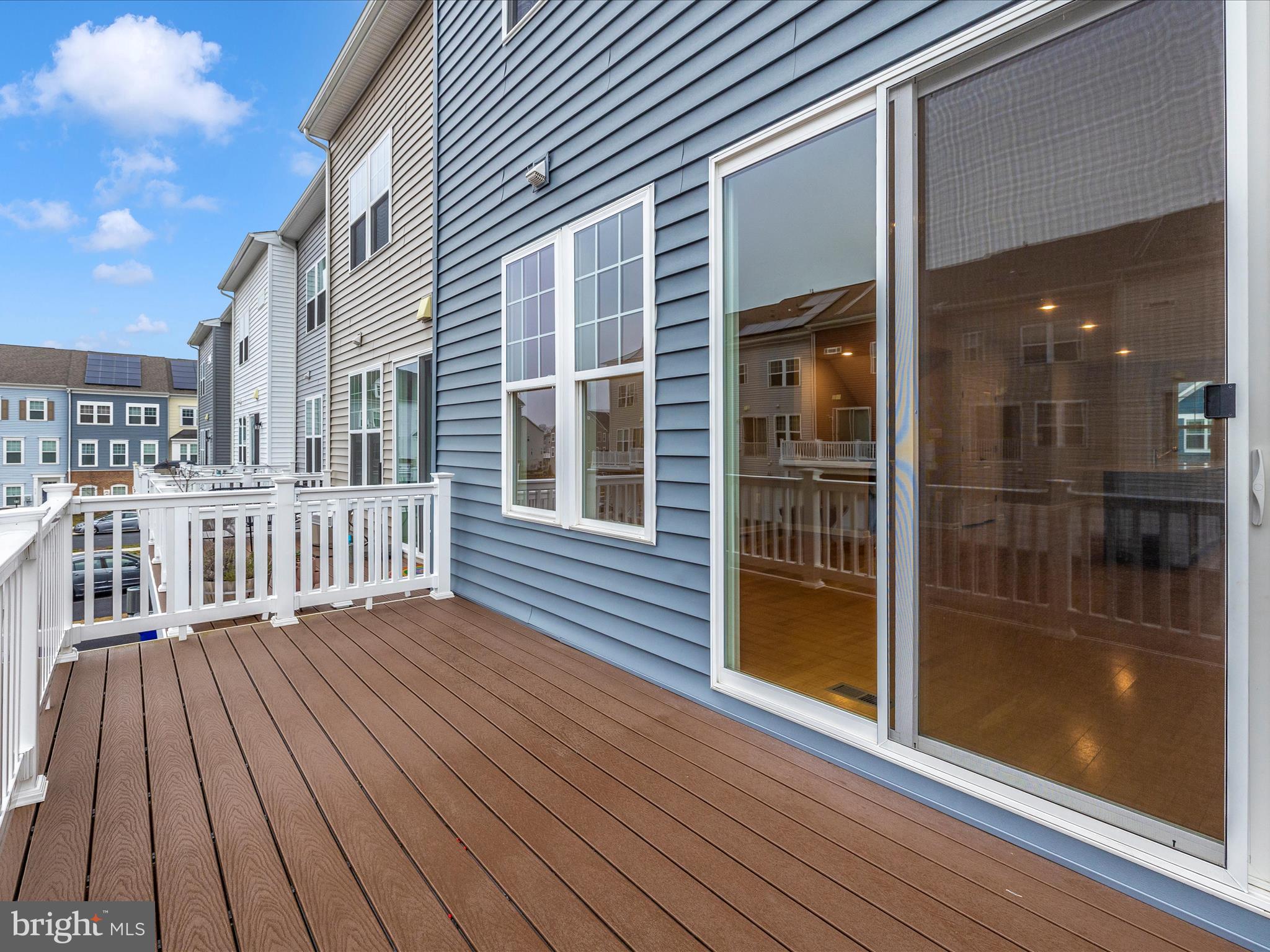 TALLYN RIDGE - Residential