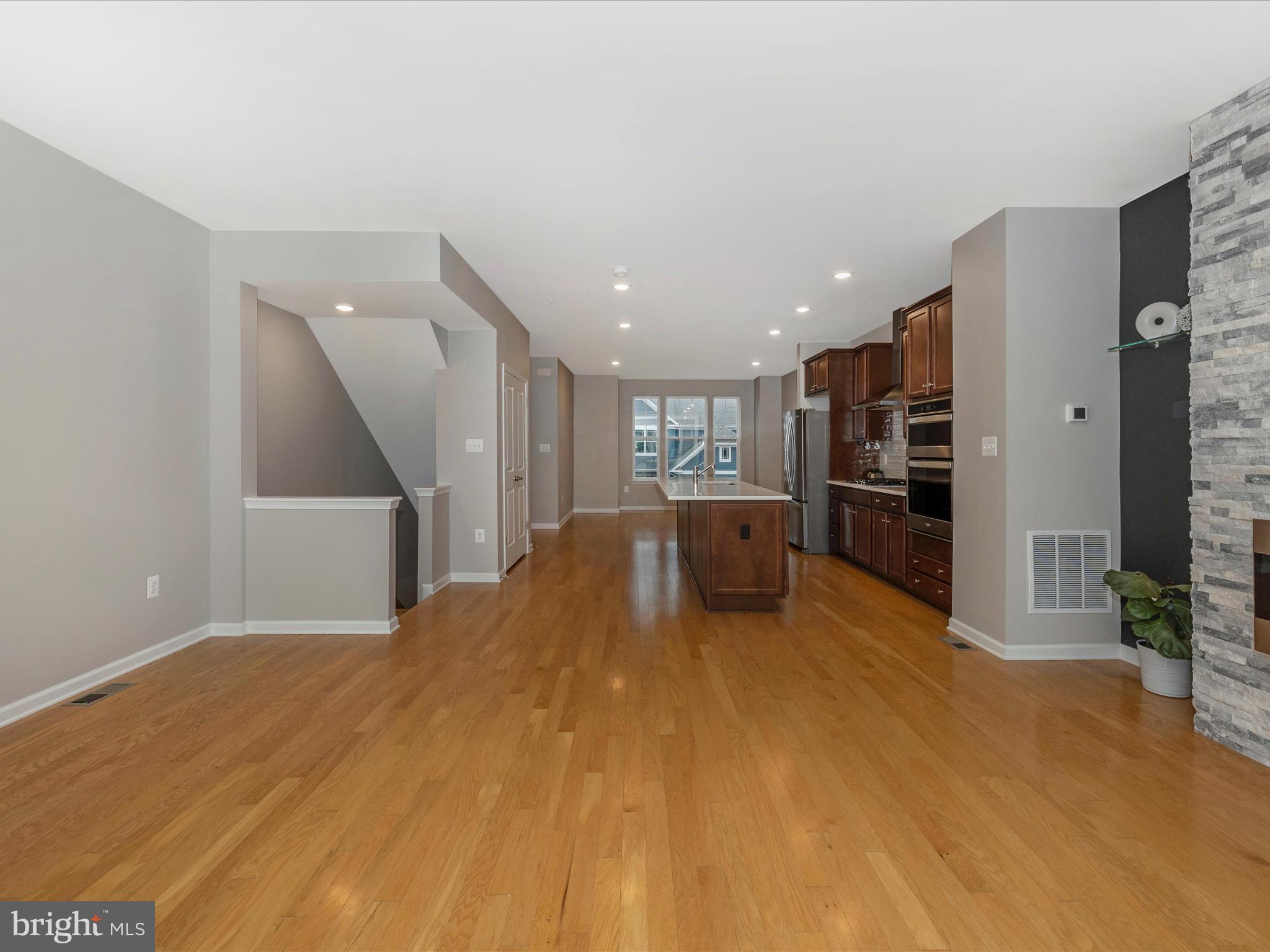 TALLYN RIDGE - Residential