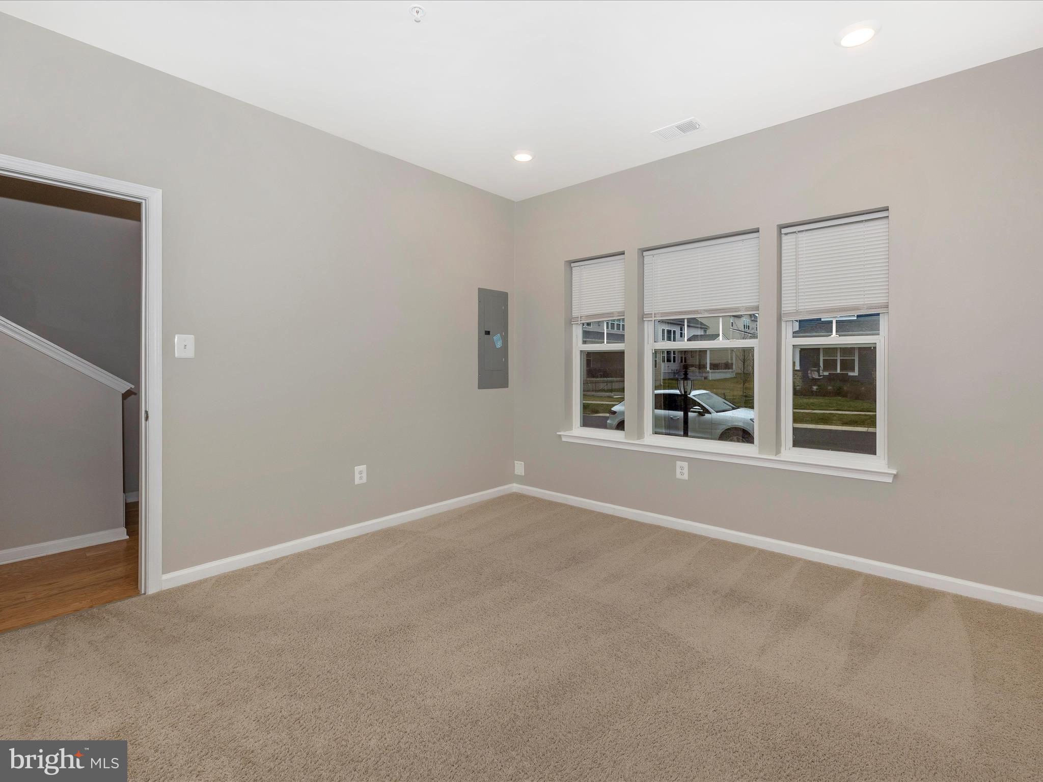 TALLYN RIDGE - Residential