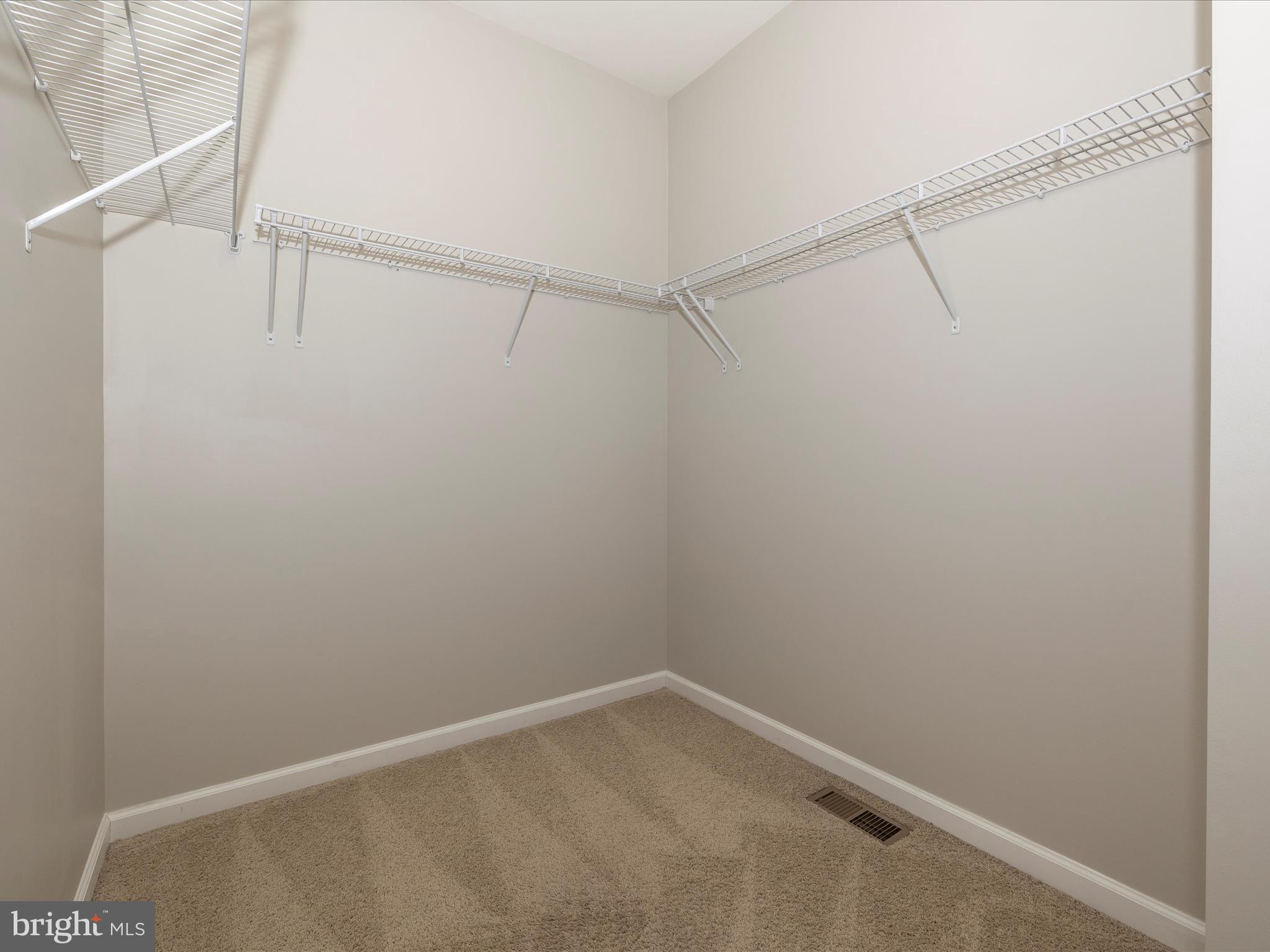 TALLYN RIDGE - Residential