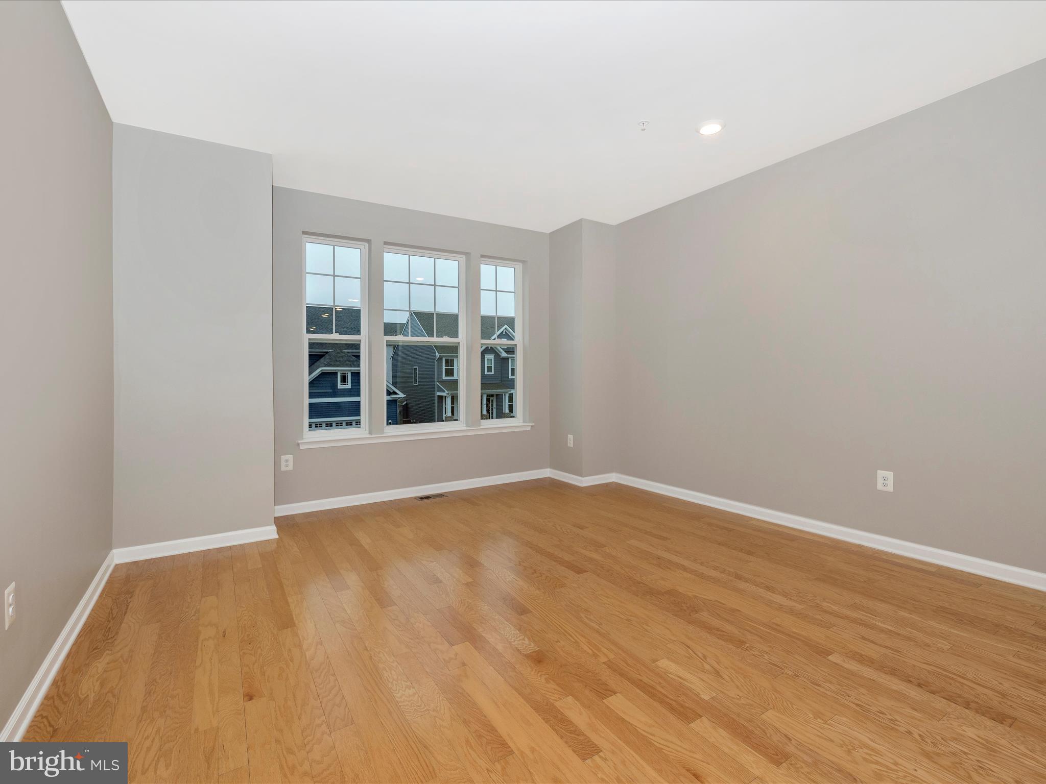 TALLYN RIDGE - Residential