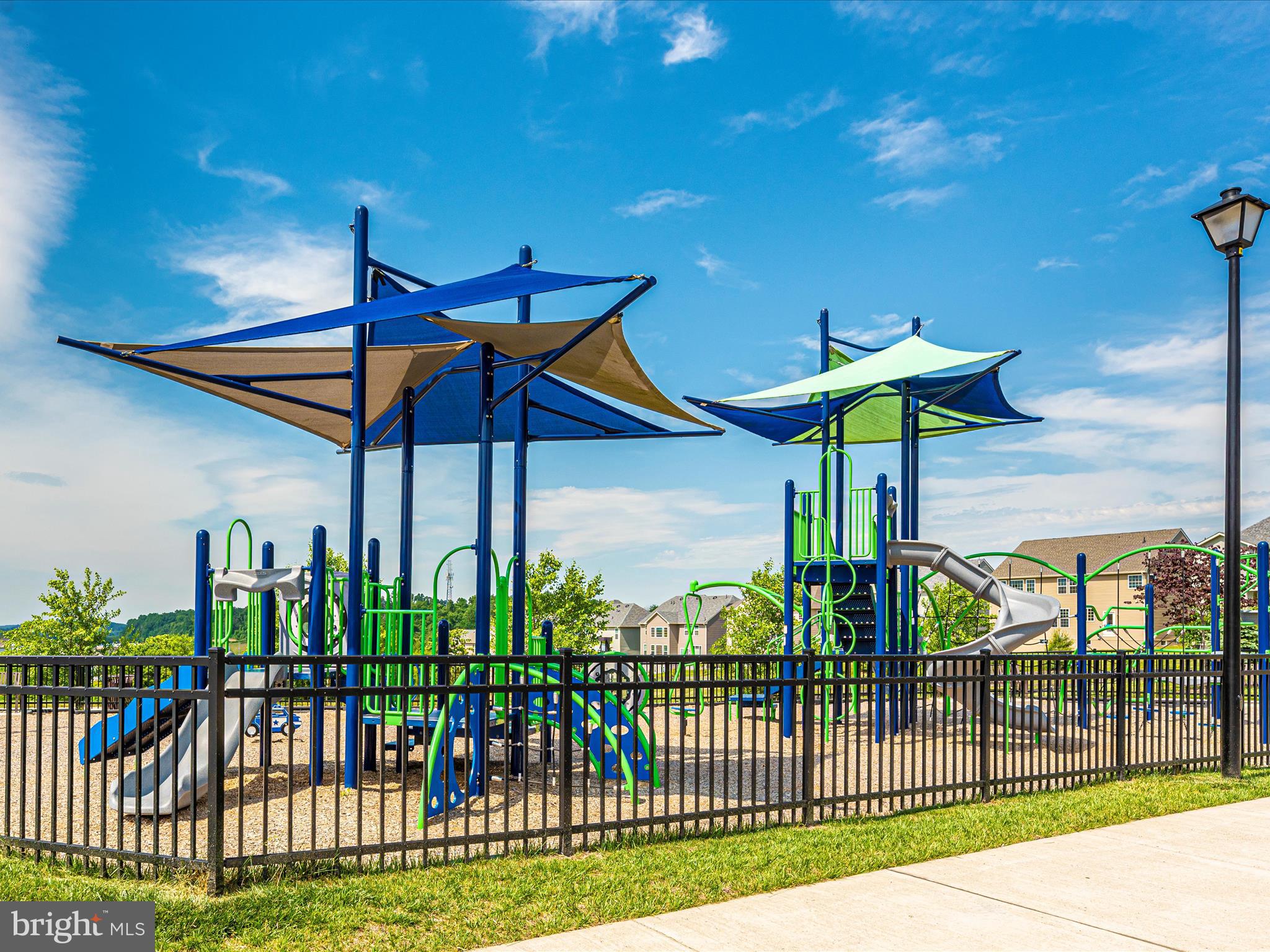 TALLYN RIDGE - Residential