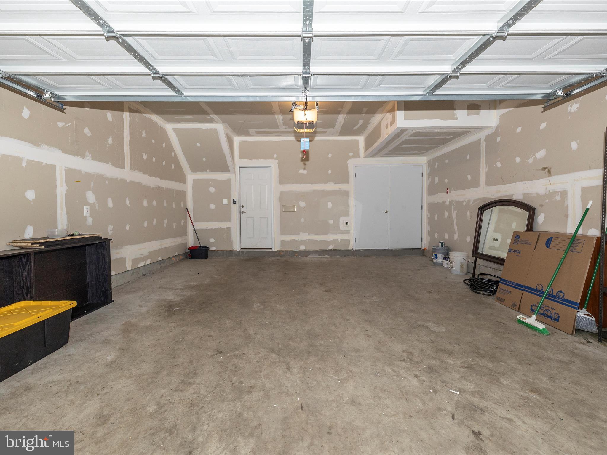 TALLYN RIDGE - Residential