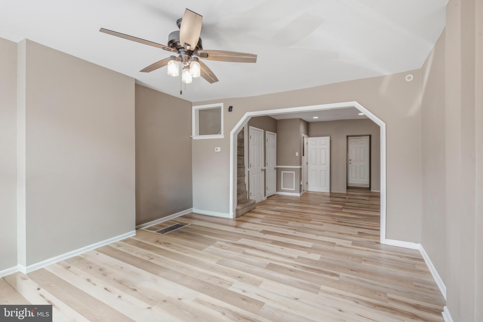 205 W HIGH STREET