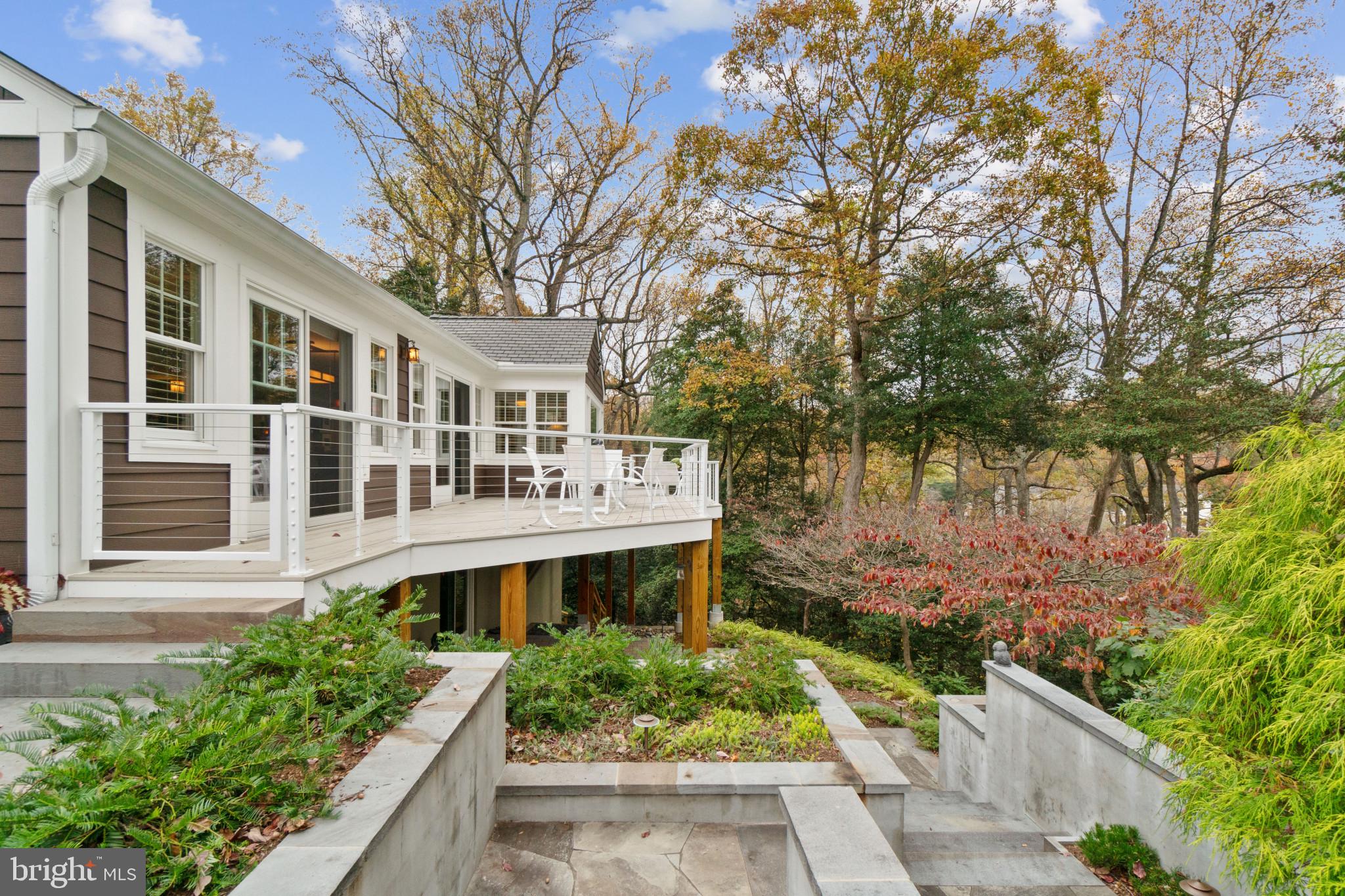 POINT FIELD LANDING - Residential