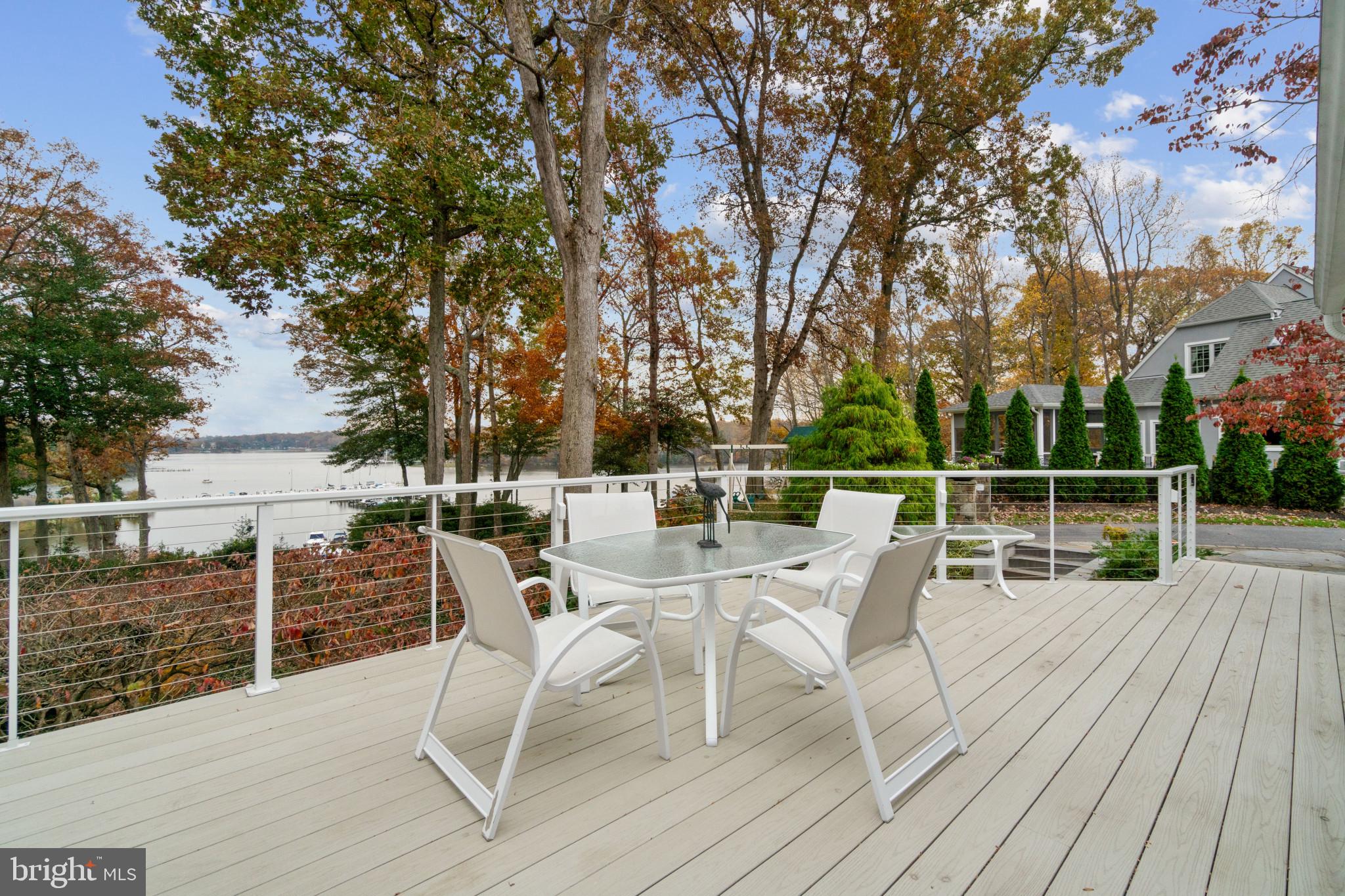 POINT FIELD LANDING - Residential