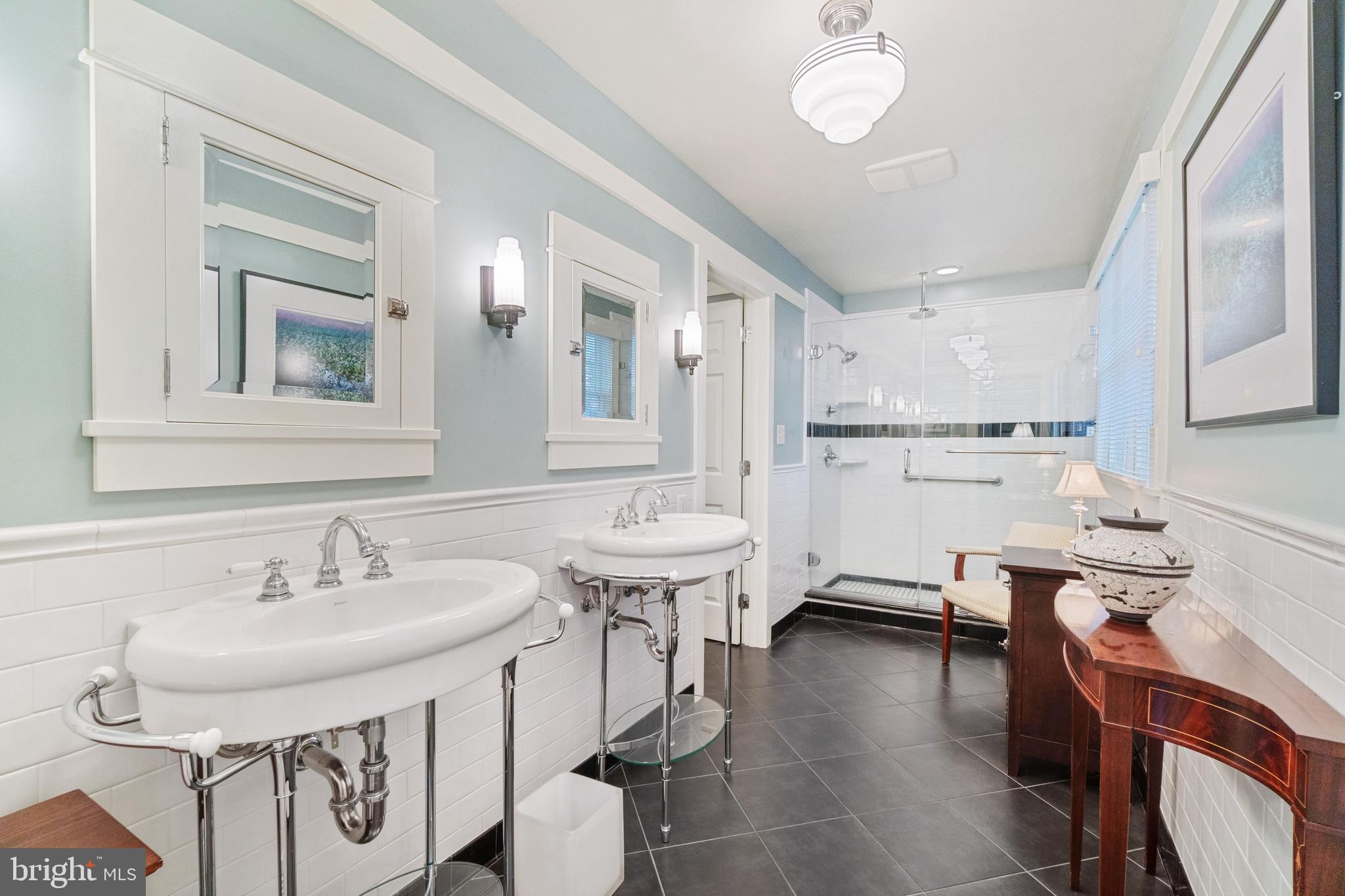 POINT FIELD LANDING - Residential