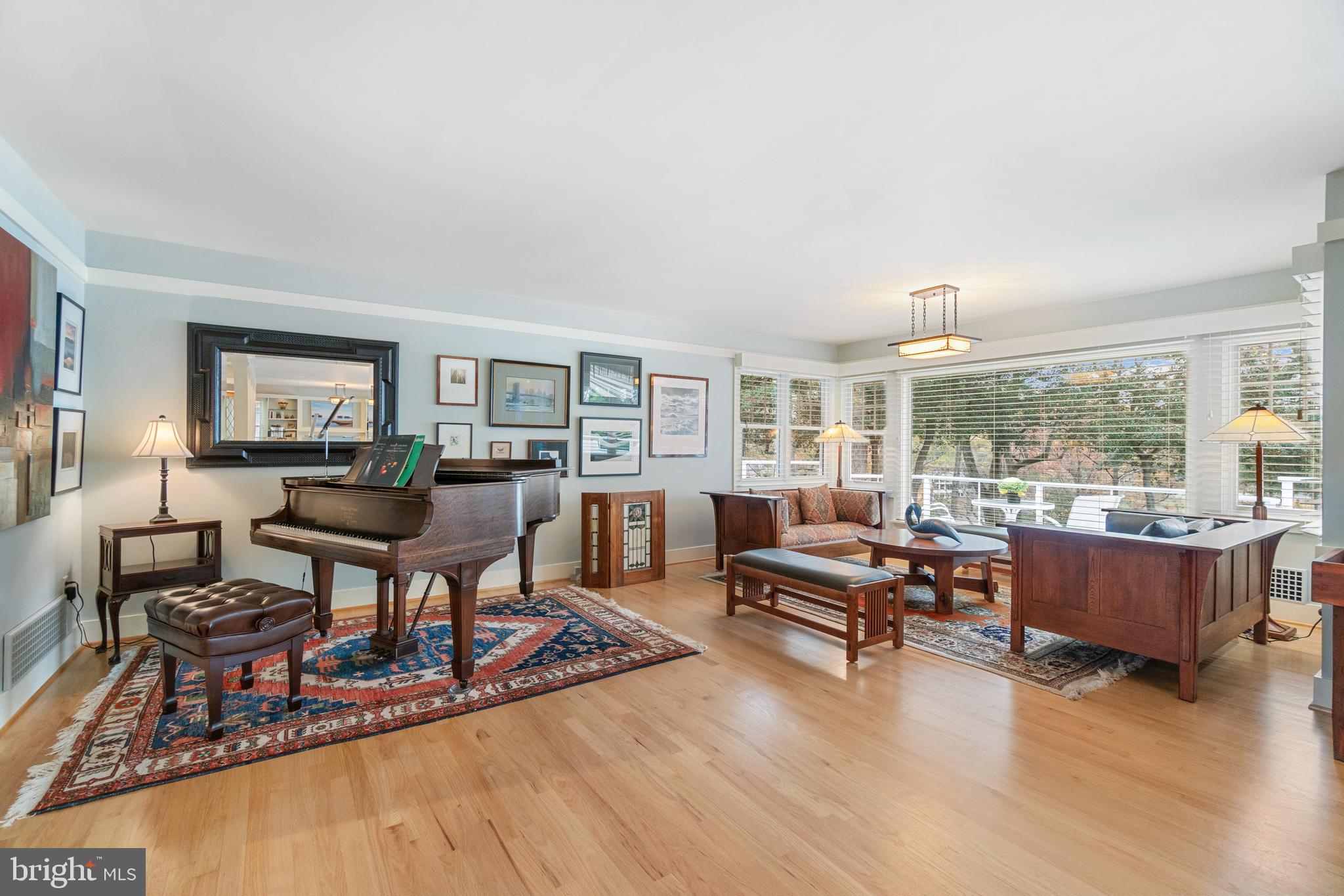 POINT FIELD LANDING - Residential