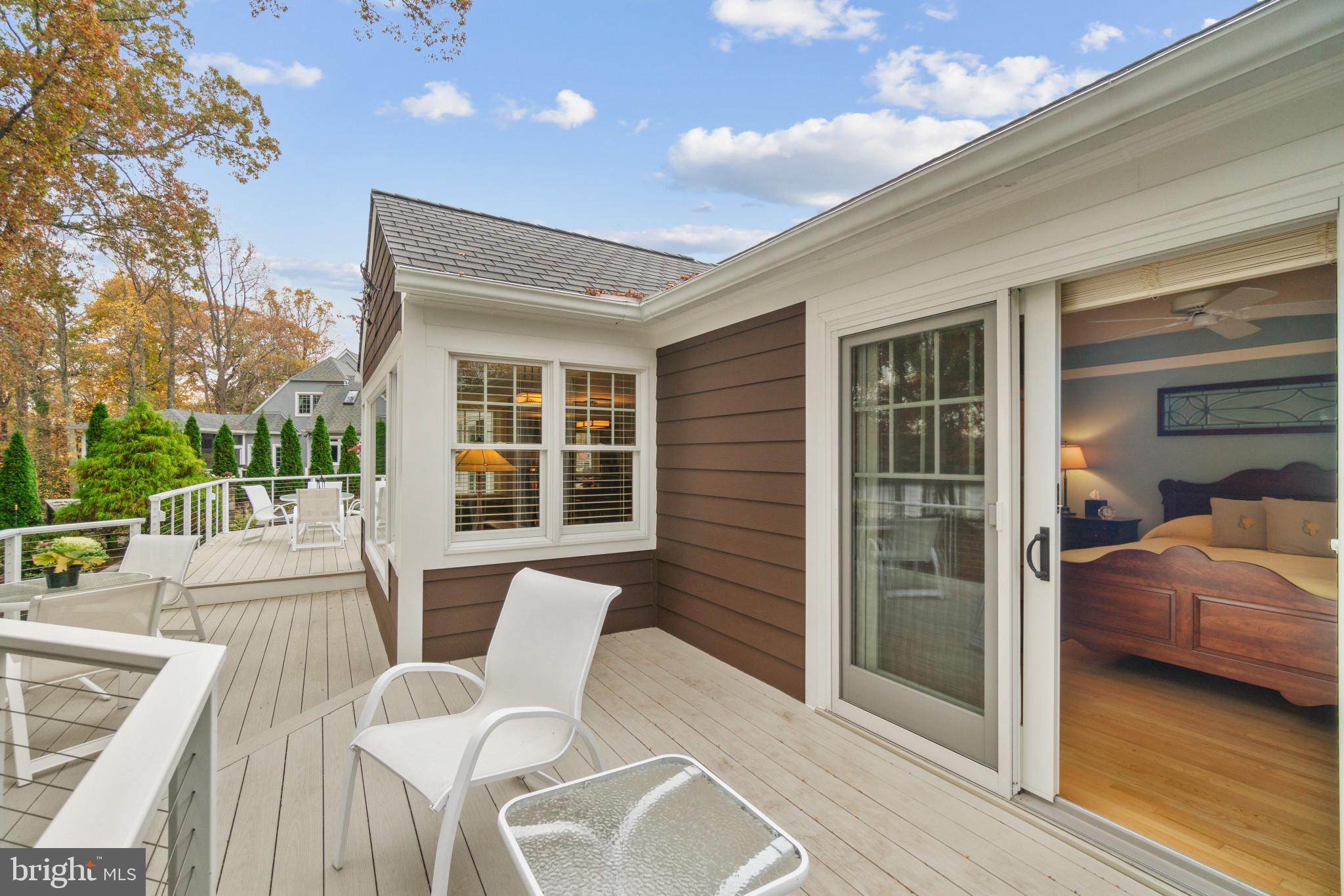 POINT FIELD LANDING - Residential