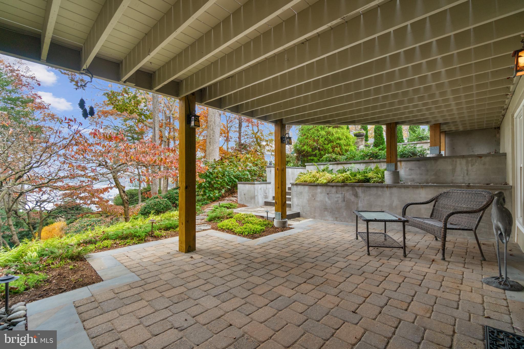 POINT FIELD LANDING - Residential