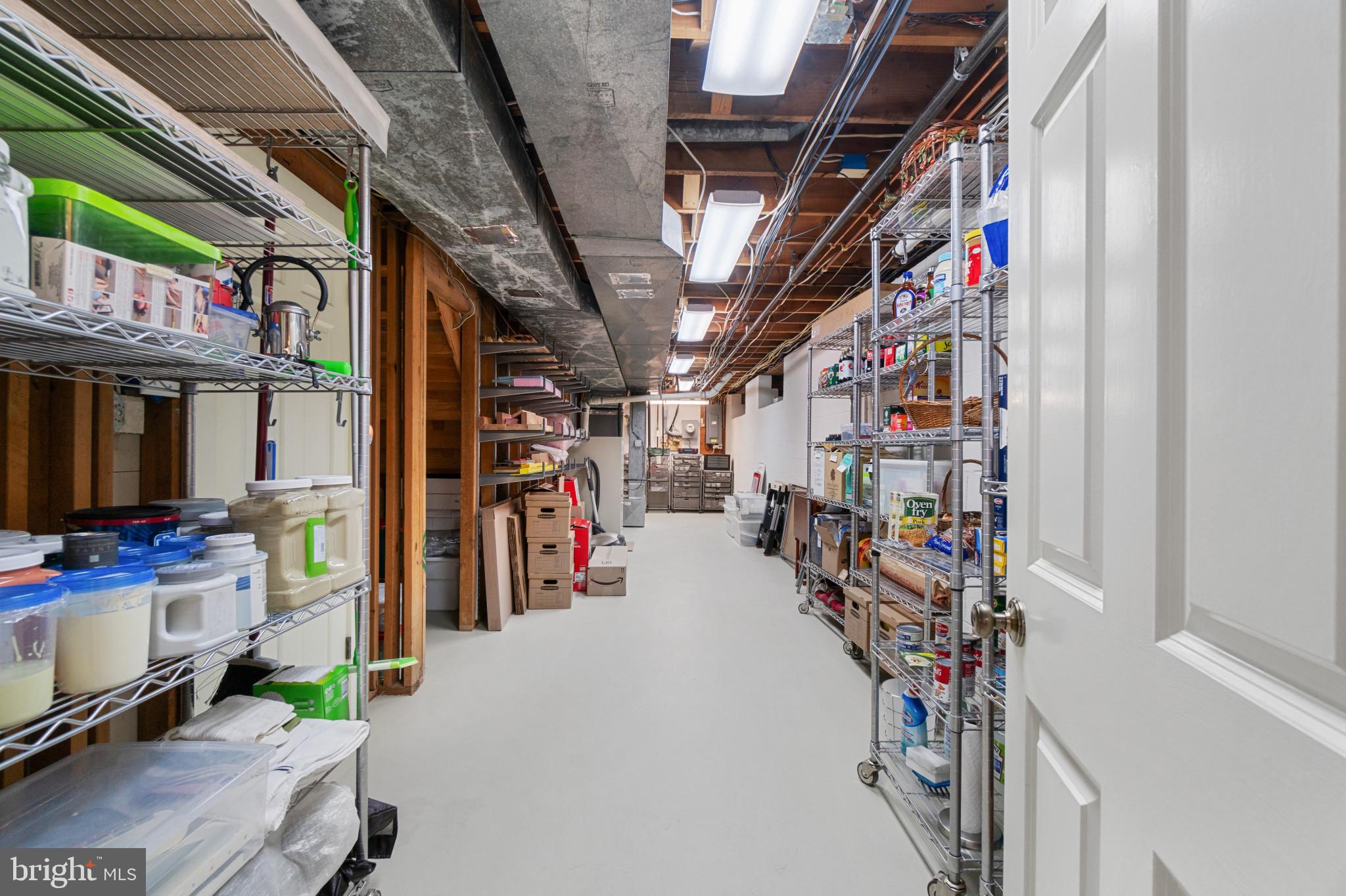 POINT FIELD LANDING - Residential