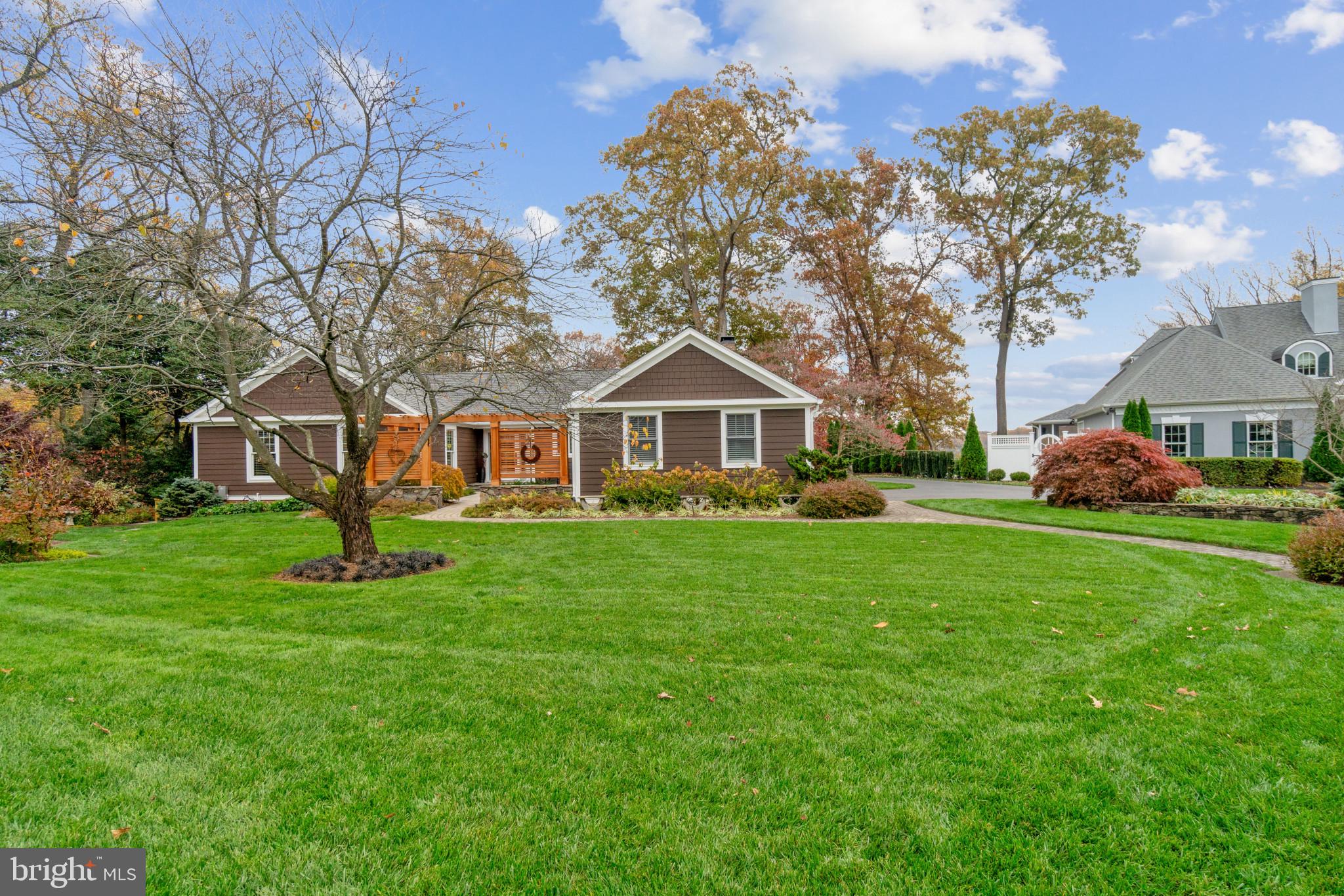 POINT FIELD LANDING - Residential