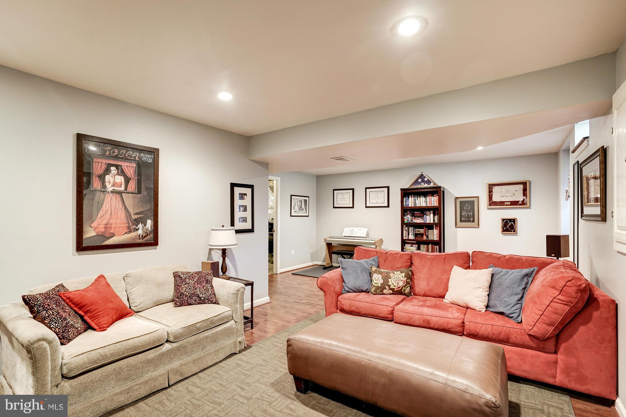 OLD BRIDGE ESTATES - Residential Lease