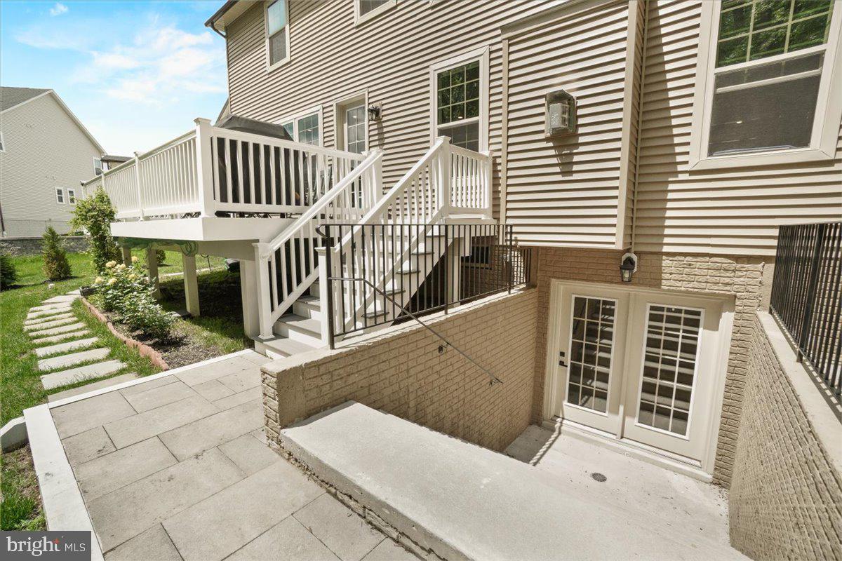 WESTMOUNT - Residential