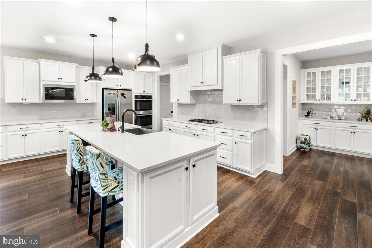 WESTMOUNT - Residential