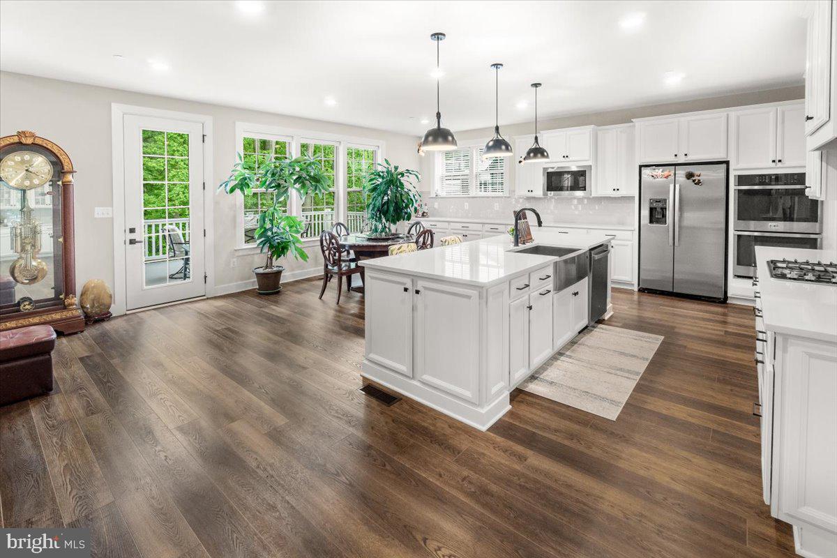 WESTMOUNT - Residential