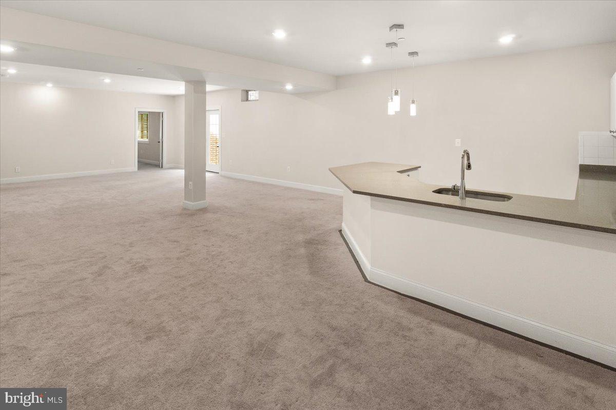 WESTMOUNT - Residential