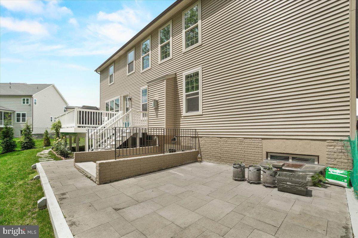 WESTMOUNT - Residential