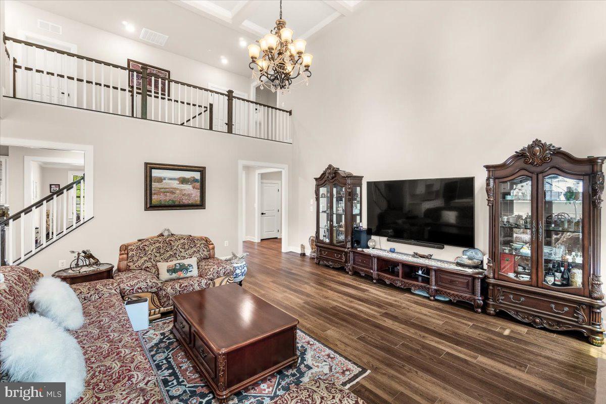 WESTMOUNT - Residential