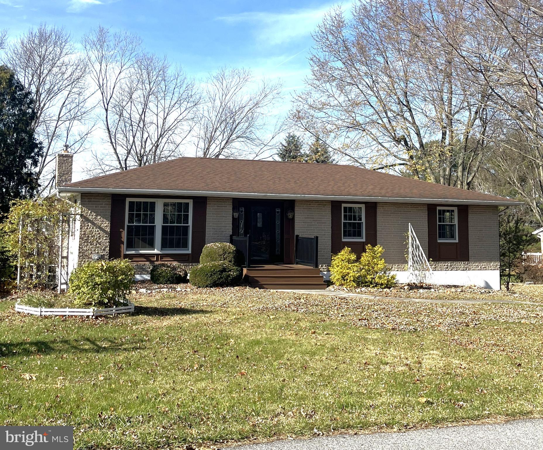 PENN NATIONAL GOLF COURSE COMMUNITY - Residential