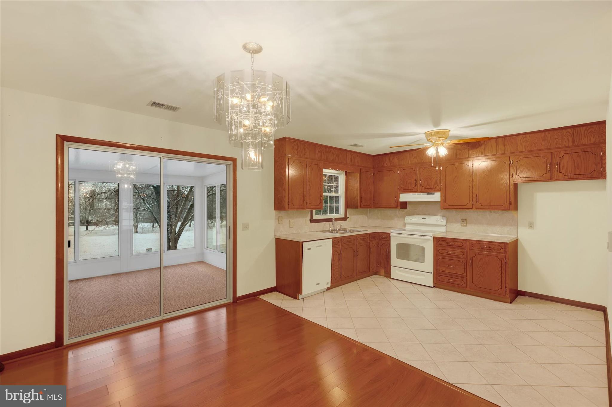 PENN NATIONAL GOLF COURSE COMMUNITY - Residential