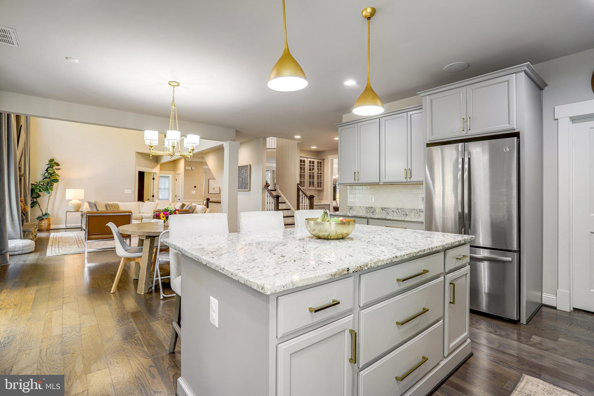 VIENNA WOODS - Residential