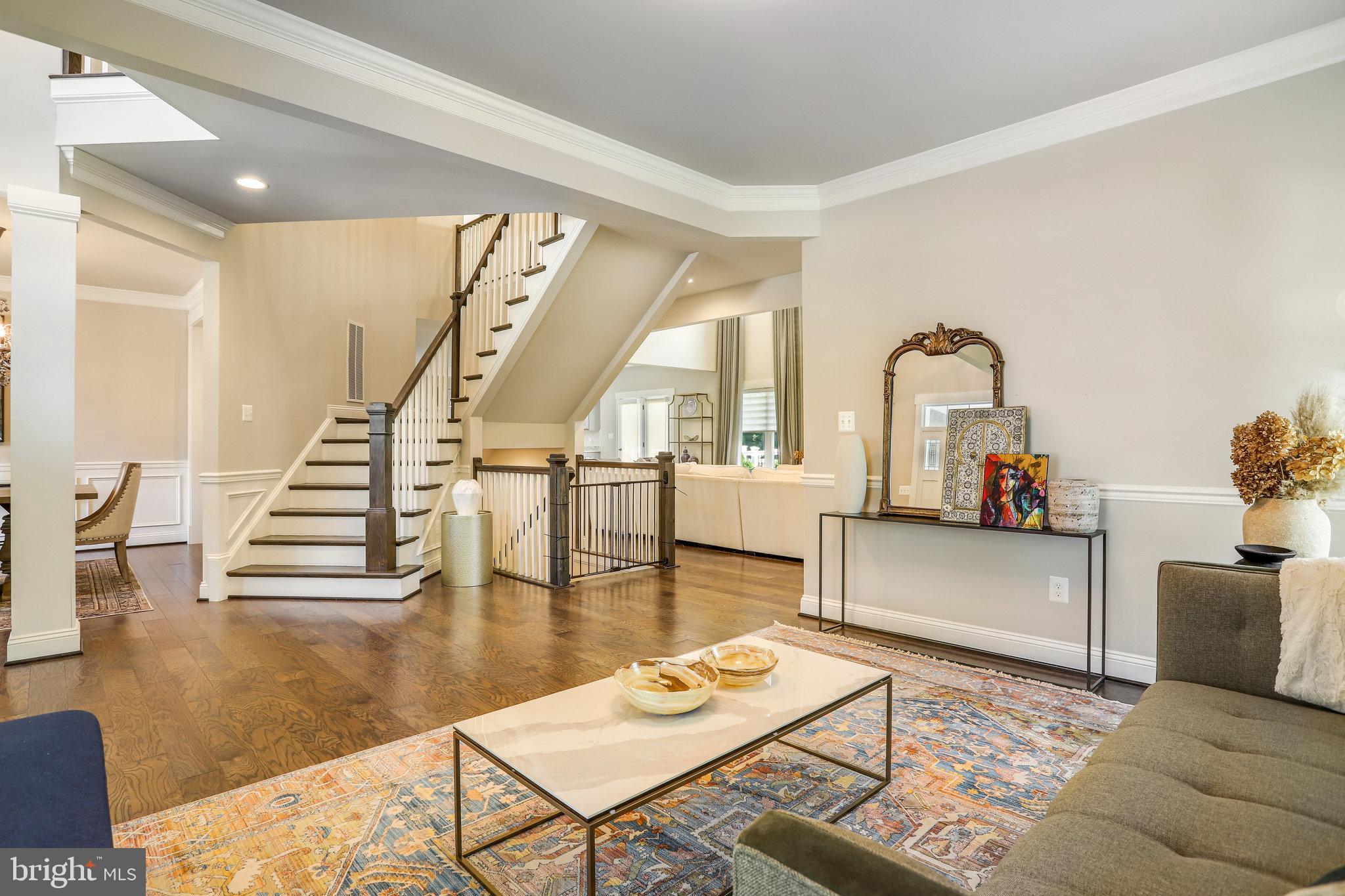 VIENNA WOODS - Residential