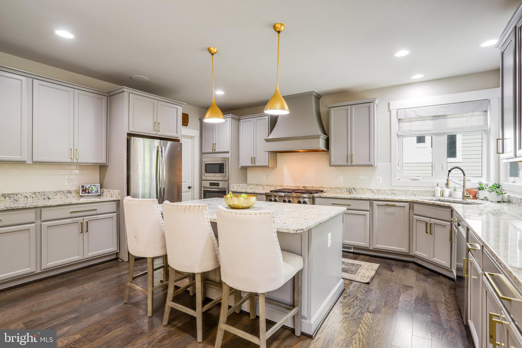 VIENNA WOODS - Residential