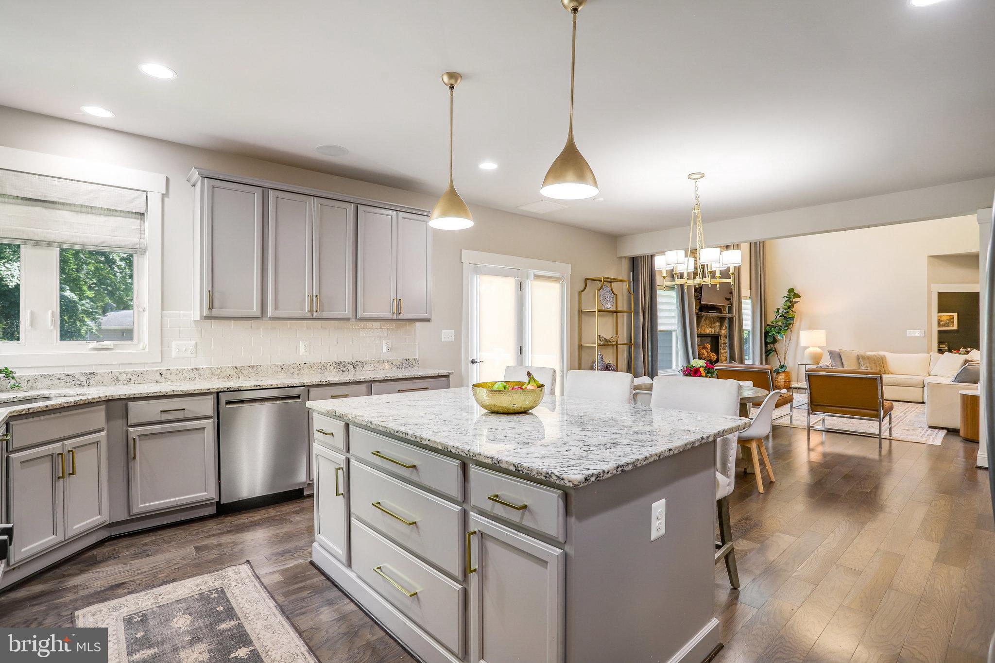 VIENNA WOODS - Residential