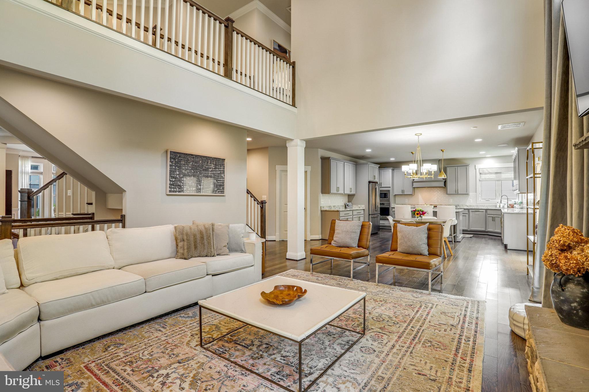 VIENNA WOODS - Residential