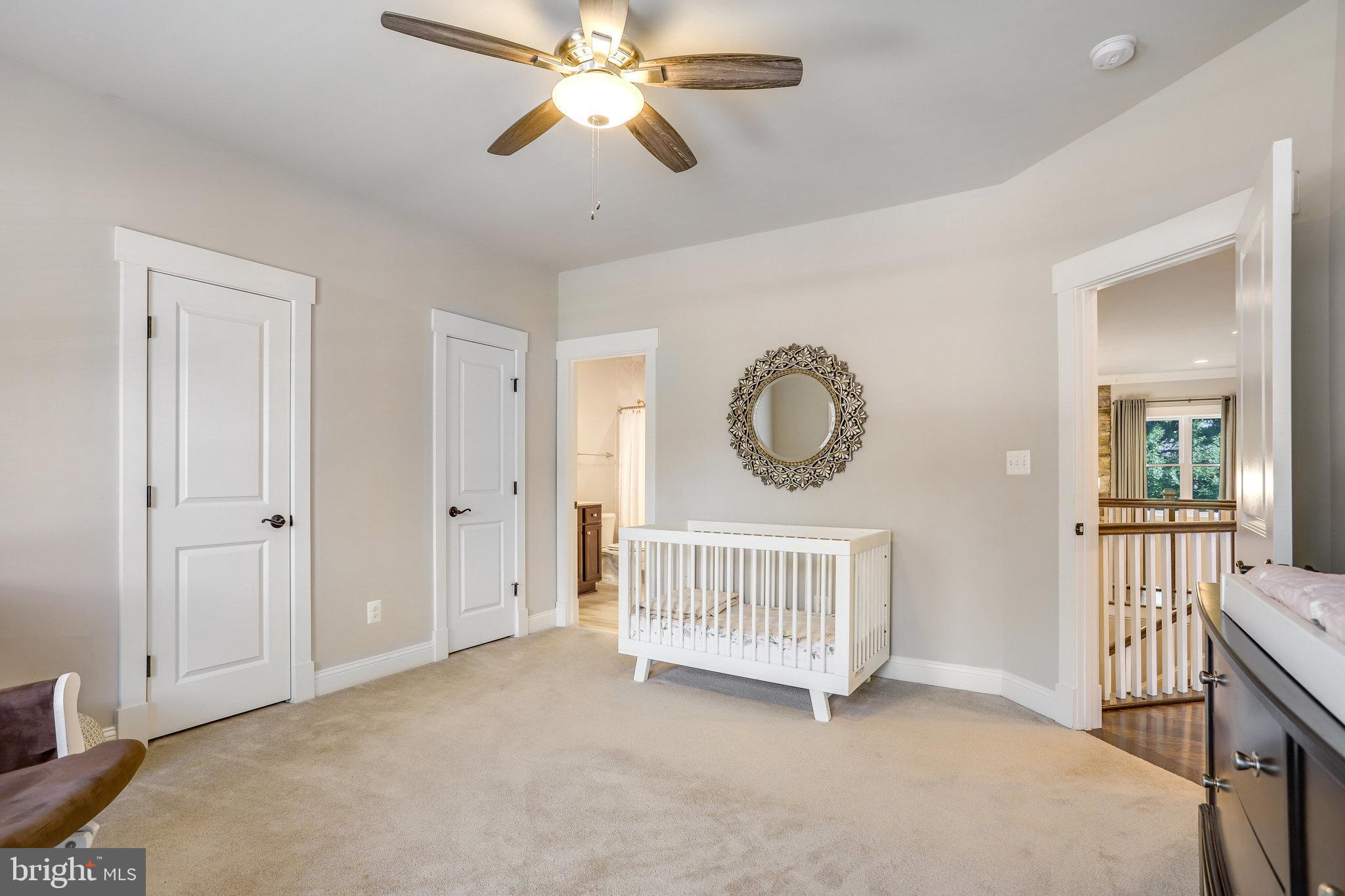 VIENNA WOODS - Residential