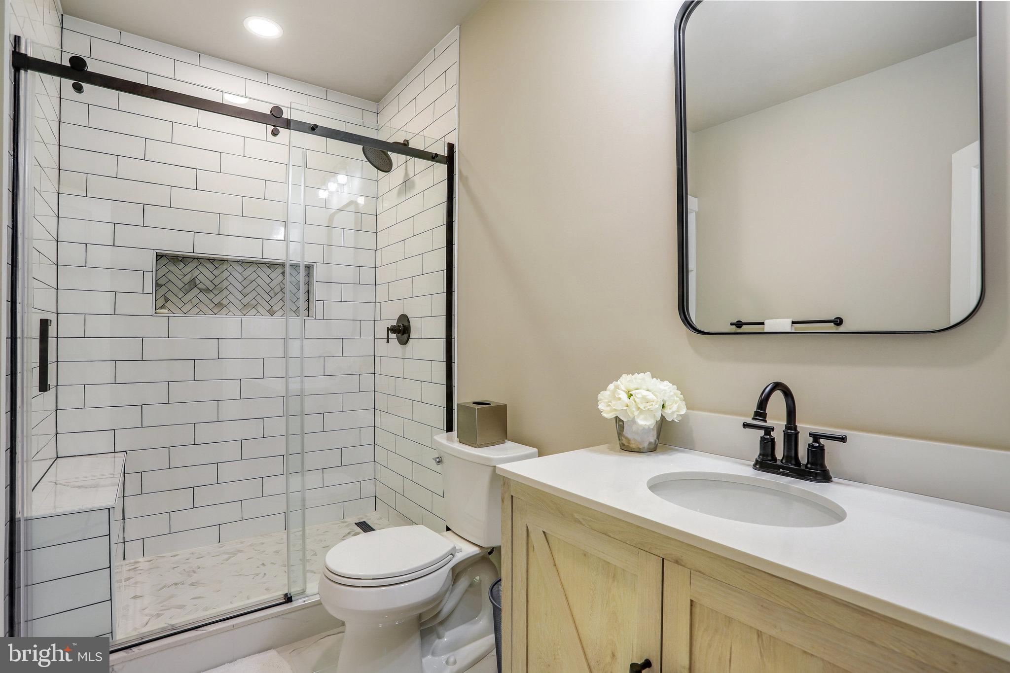 VIENNA WOODS - Residential