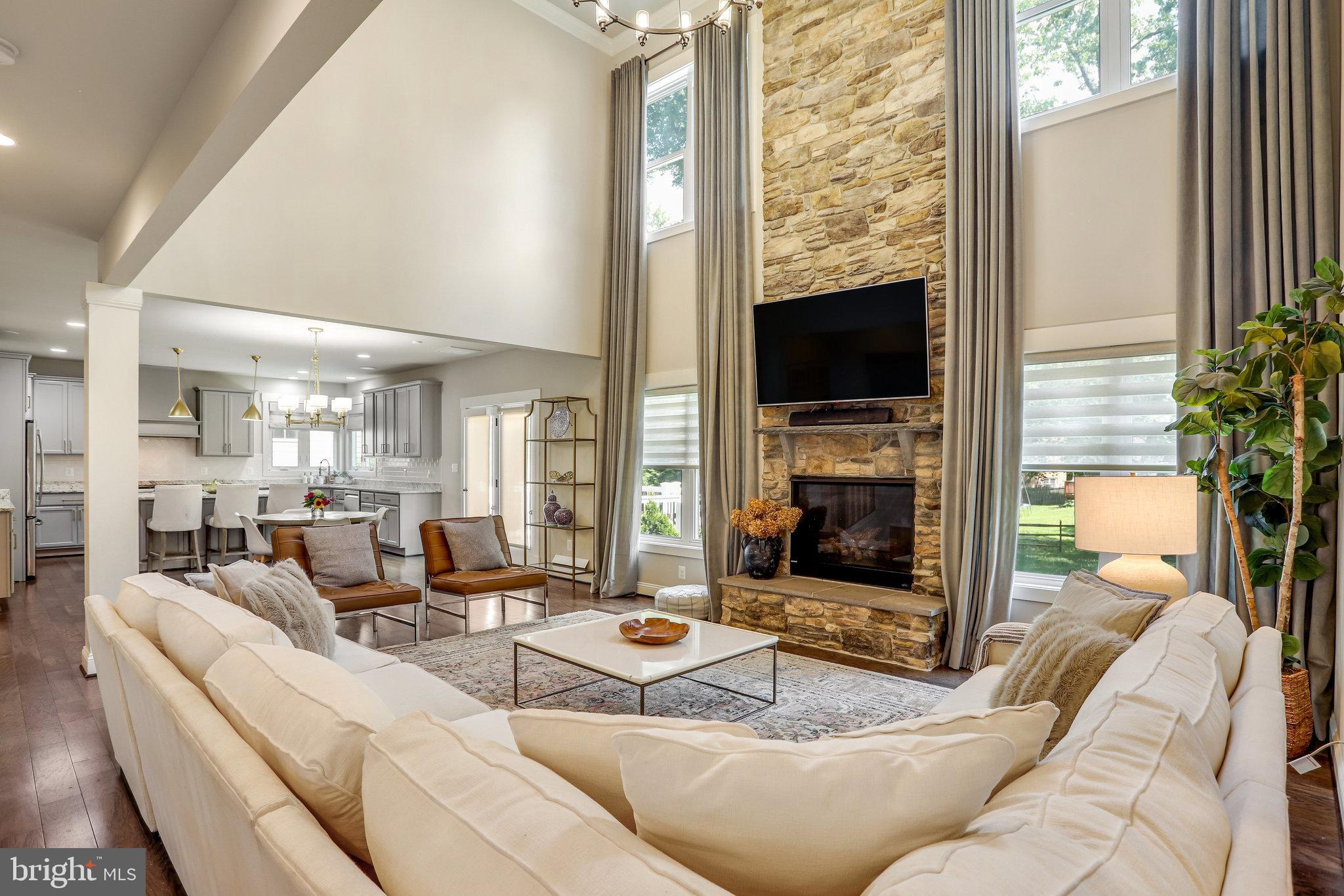 VIENNA WOODS - Residential