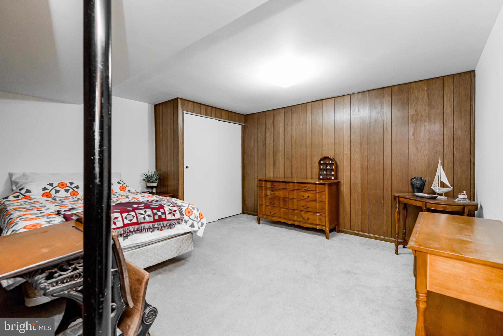 CALVERTON - Residential