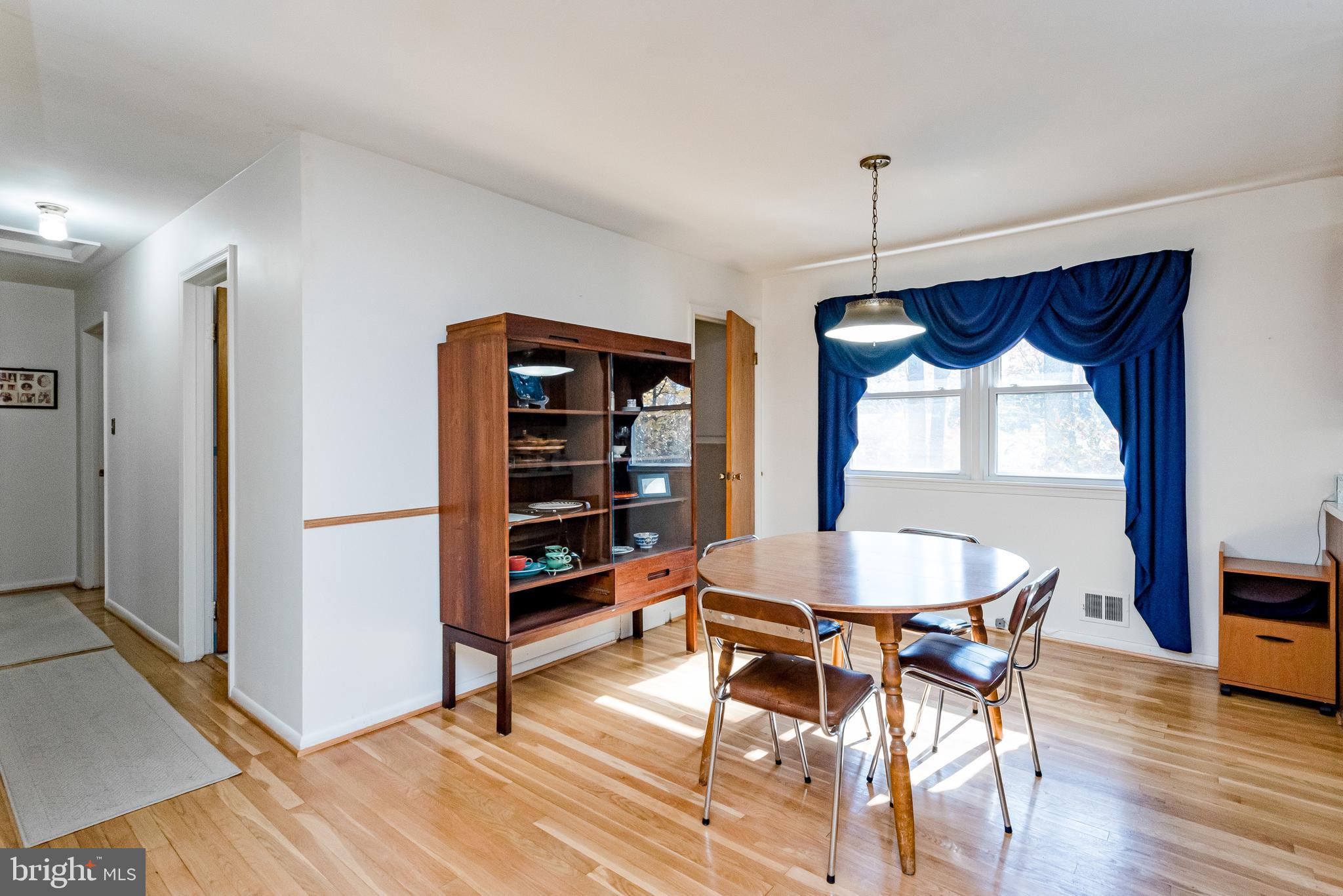 CALVERTON - Residential