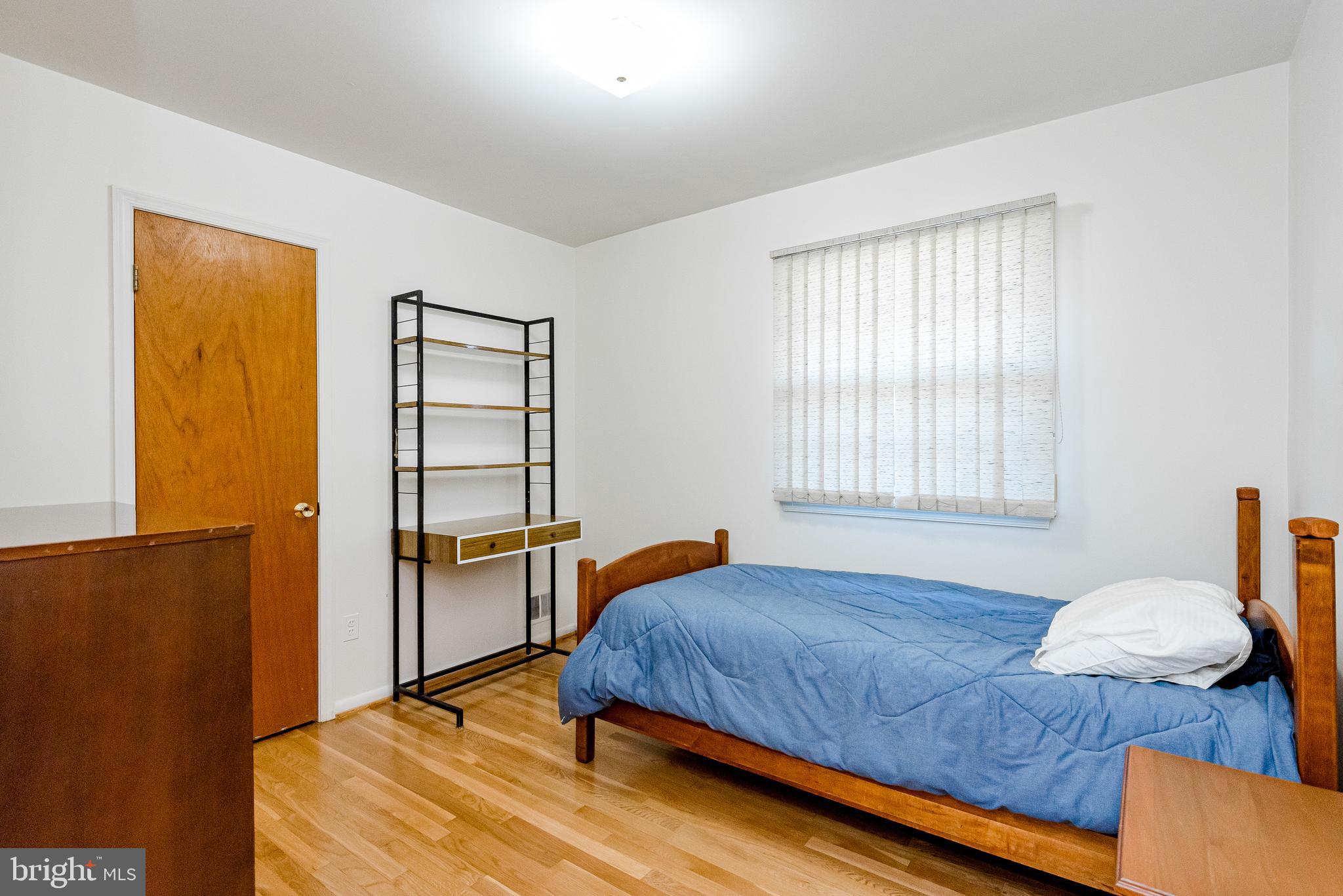 CALVERTON - Residential