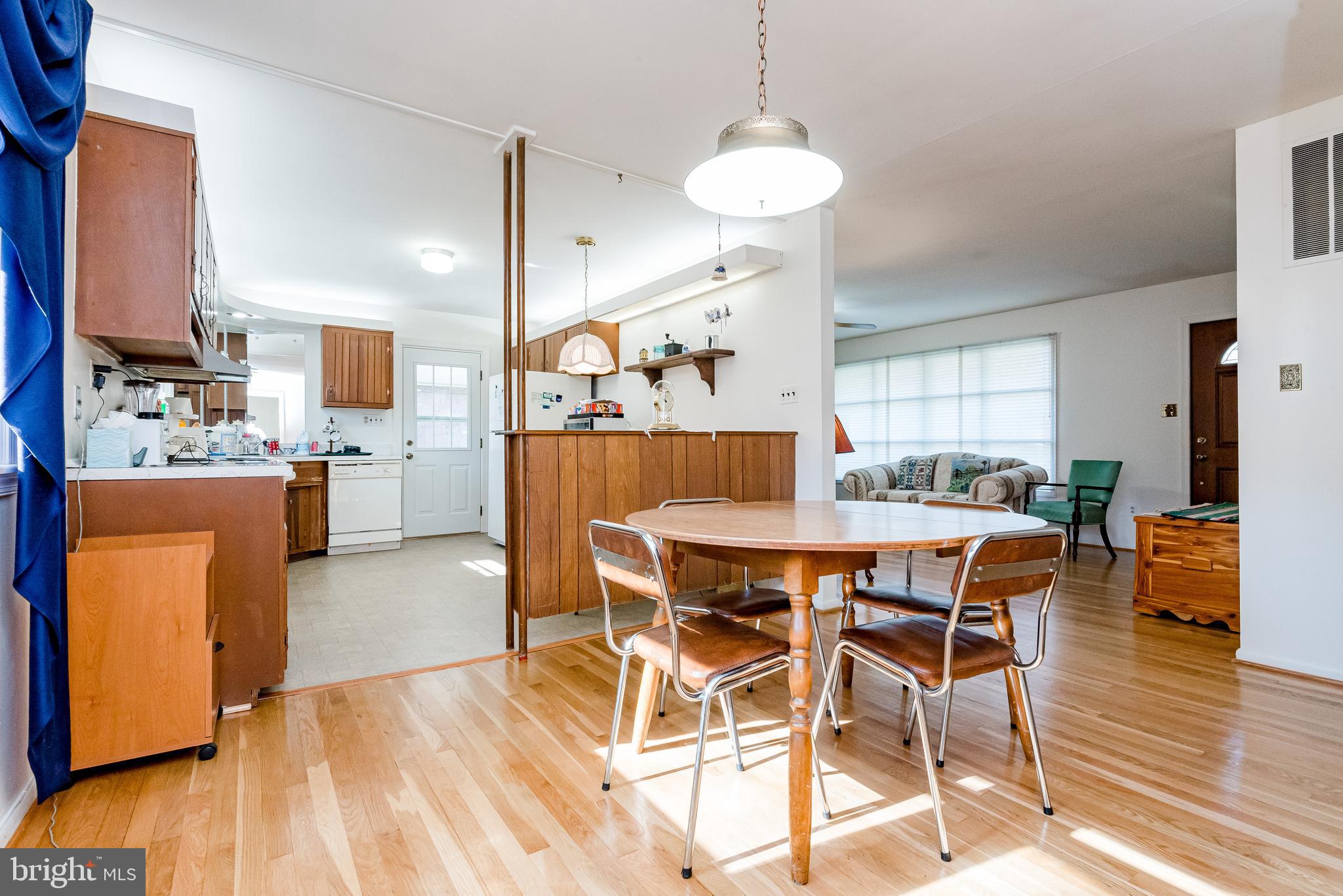 CALVERTON - Residential