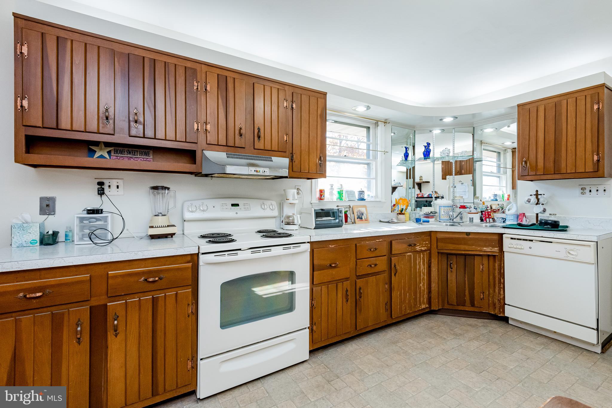 CALVERTON - Residential