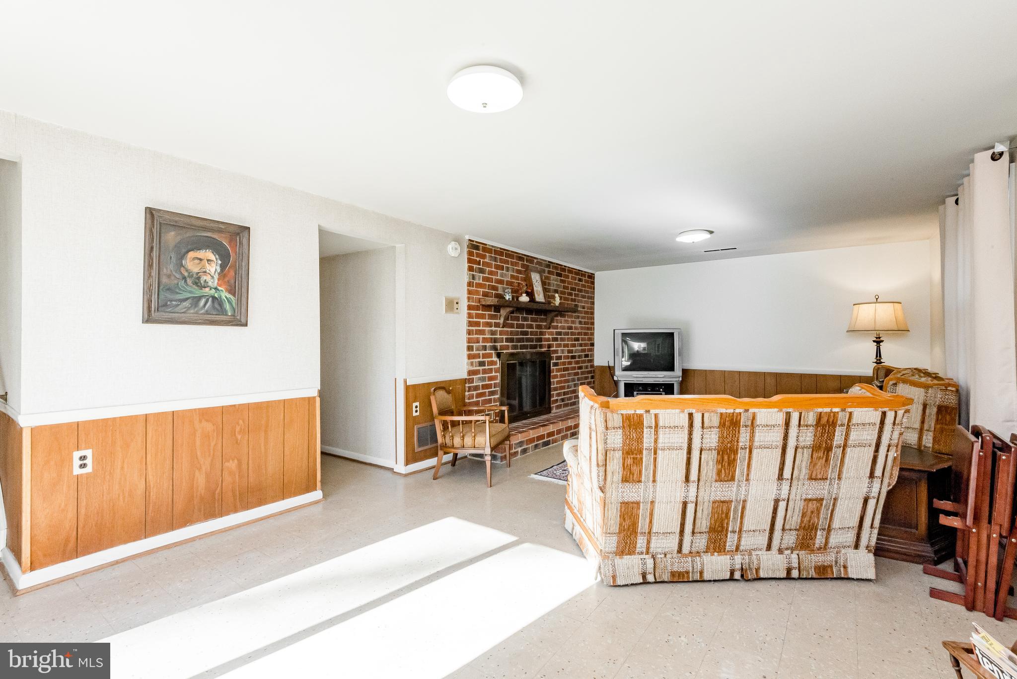 CALVERTON - Residential