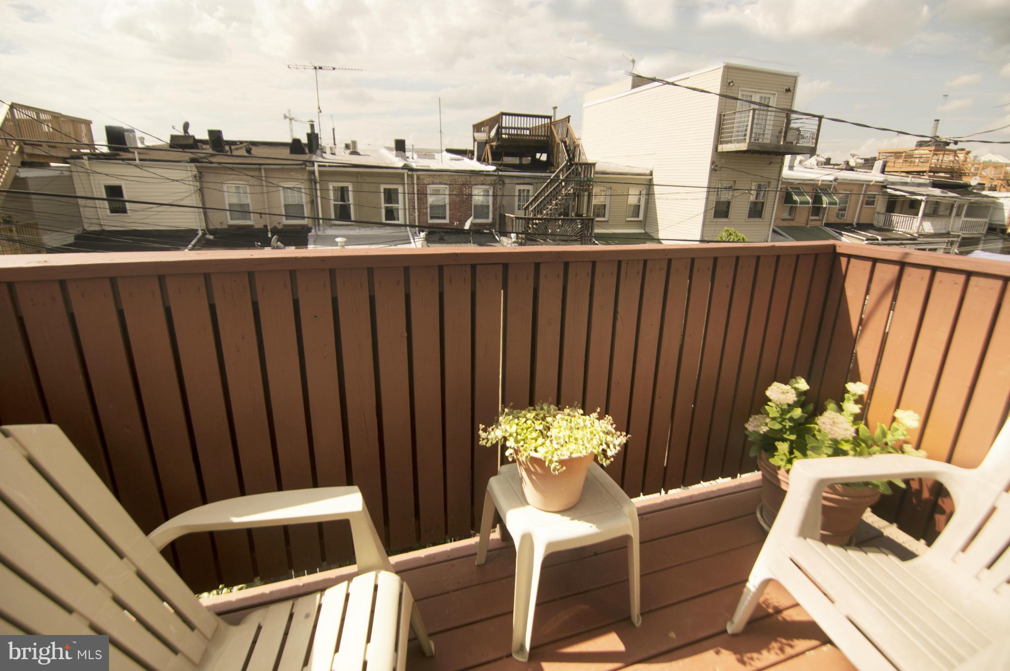 LOCUST POINT - Residential