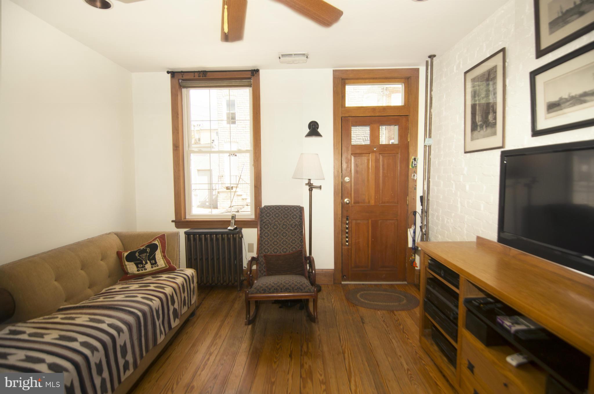 LOCUST POINT - Residential