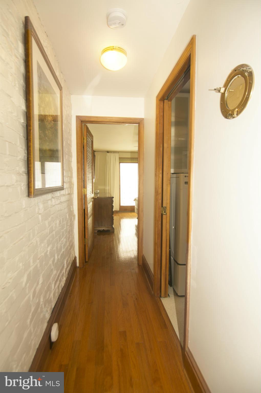 LOCUST POINT - Residential