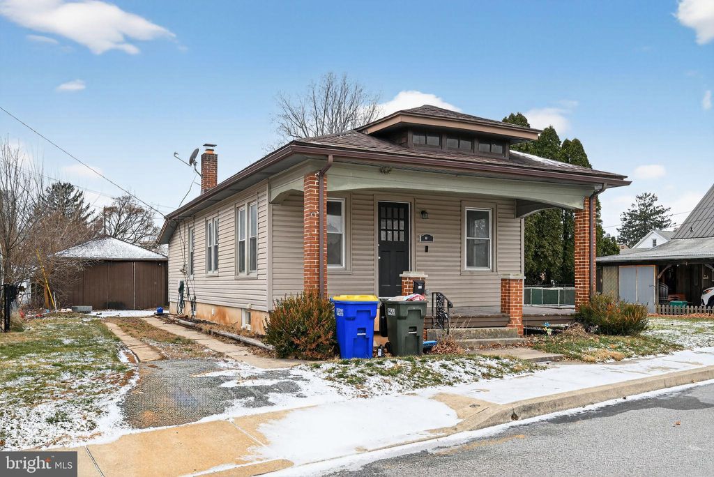 Photo of 38 N Scott Street, YORK, PA 17404 (MLS # PAYK2096624)