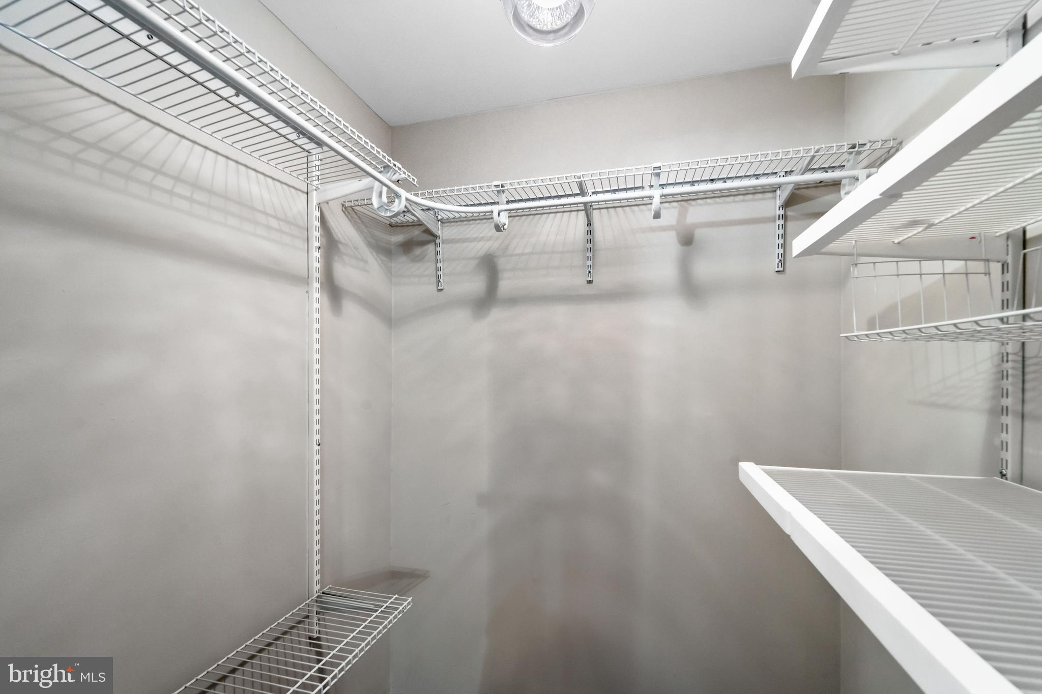 YORKTOWNE SQUARE - Residential