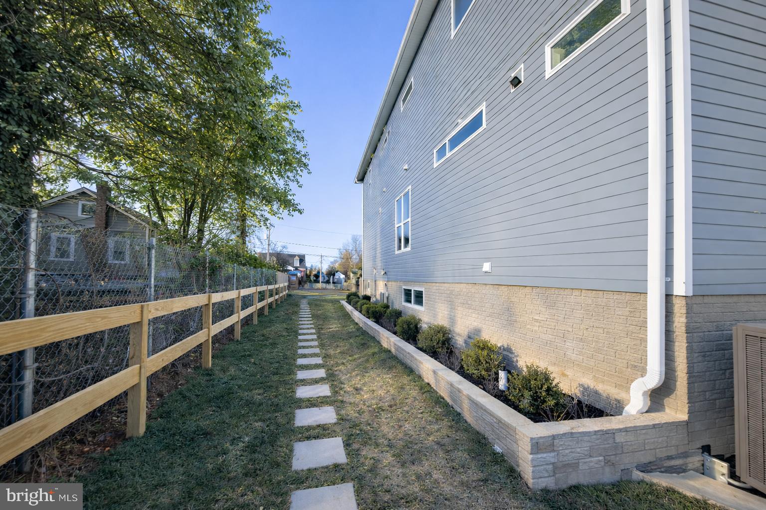 B M SMITH - Residential