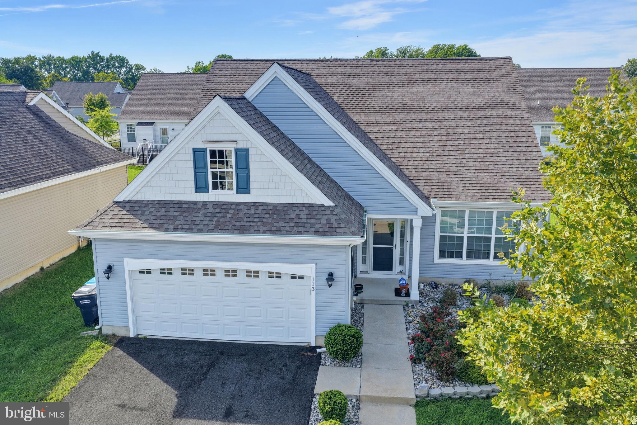 113 E CLARENDON DRIVE