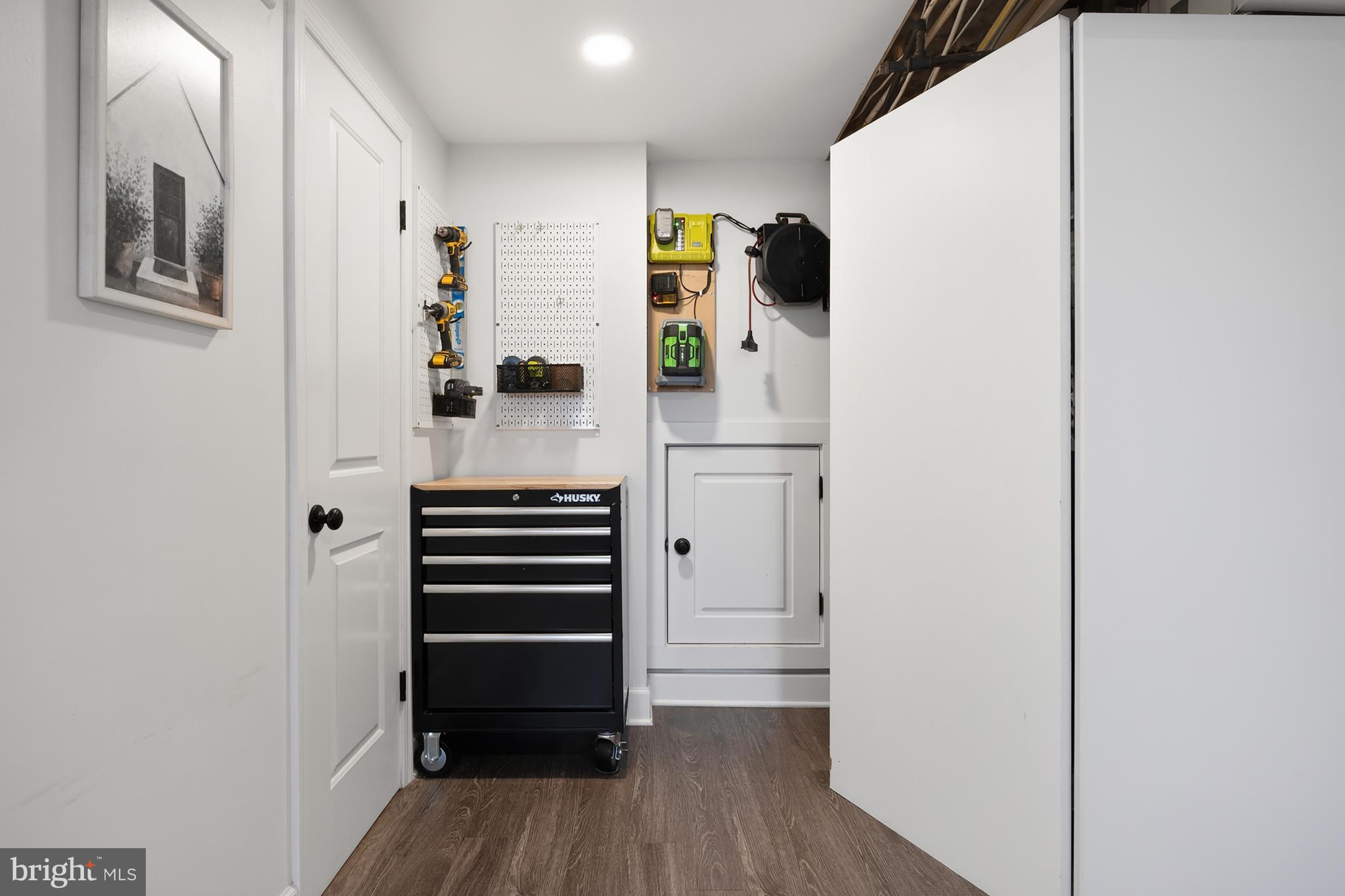 SLEEPY HOLLOW WOODS - Residential