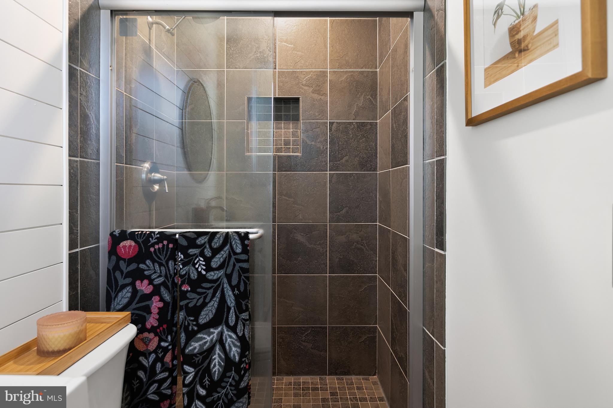 SLEEPY HOLLOW WOODS - Residential