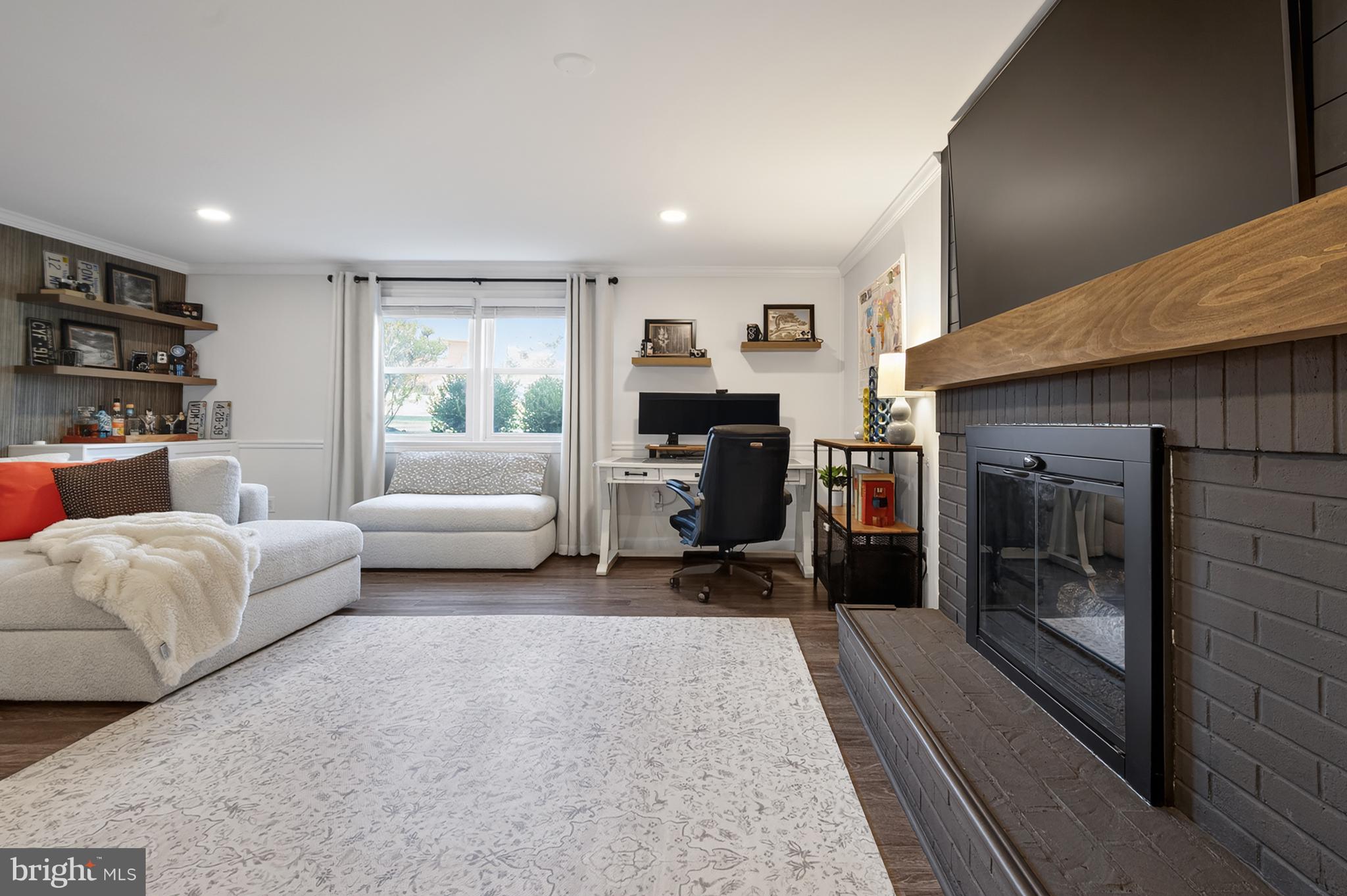 SLEEPY HOLLOW WOODS - Residential