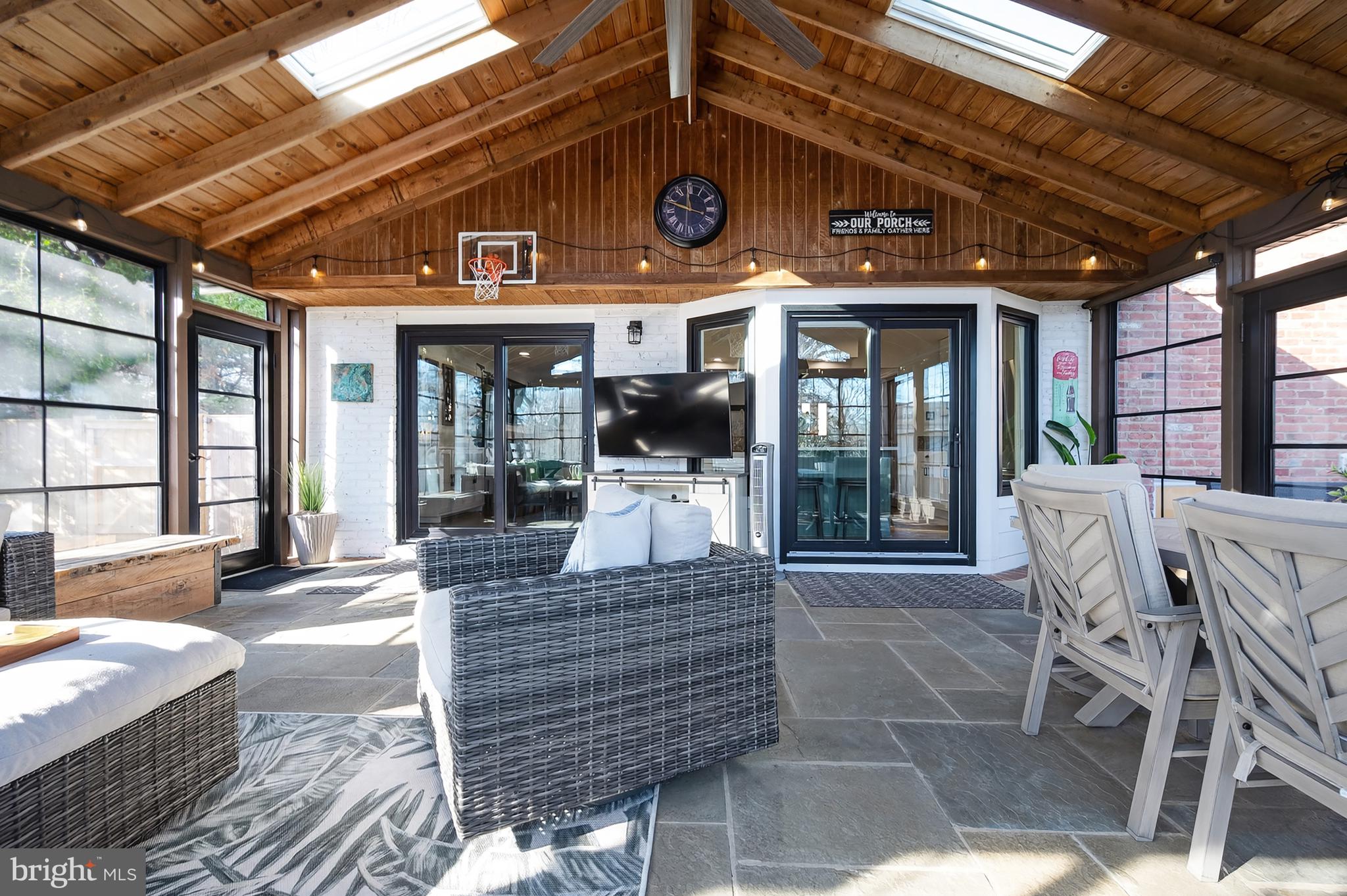 SLEEPY HOLLOW WOODS - Residential